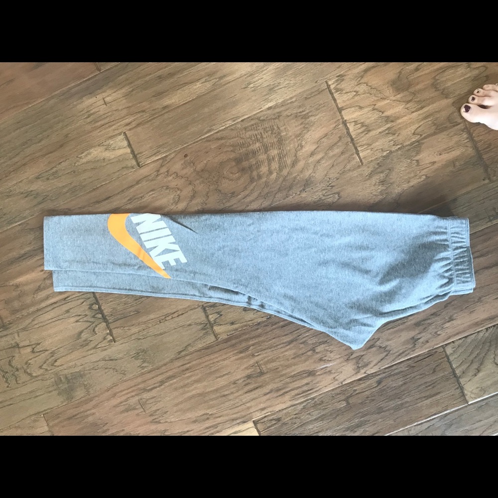 Nike workout leggings